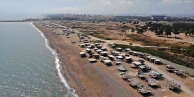 5 yıldızlı otellere komşu denize sıfır çardaklarda yıkım sessizliği