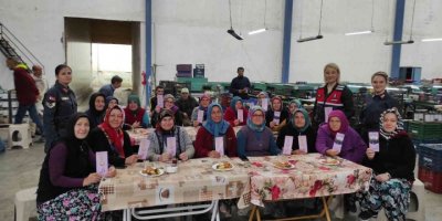 Jandarma Köy Köy Gezip Kades’i Tanıtıyor