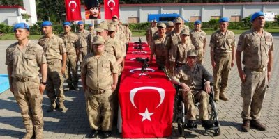 Engelli Vatandaşlar Çakı Gibi Asker Oldu