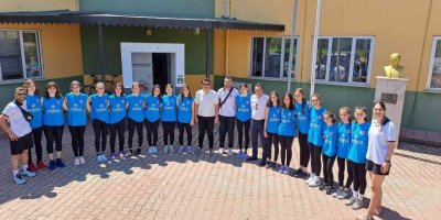 Döşemealtılı voleybolcular, Türkiye Şampiyonası’nda