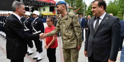 Isparta Valisi Aydın Baruş Görevine Başladı