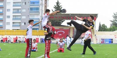 19 Mayıs Osmaniye’de Coşkuyla Kutlandı