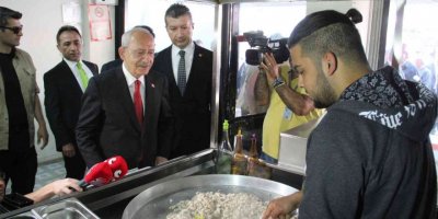 Kılıçdaroğlu, Bucak’ta esnaf ziyaretinde bulundu