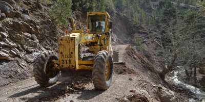 Korkuteli’de yayla yollarına bakım
