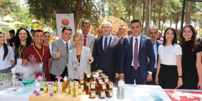 Kepez’de “Mesleki Eğitim Fuarı” başladı