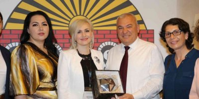 İş dünyasında kadın kongresi başladı