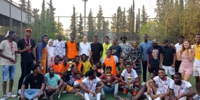 Akdenizli Afrikalılar futbol turnuvasında ter döktü