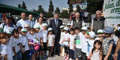 "Yeşil Vatan Tırı"na öğrencilerden yoğun ilgi