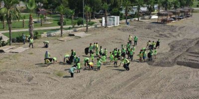 Doğa müfettişleri ’Dünya Çevre Günü’nde, sahil ve parkı temizledi