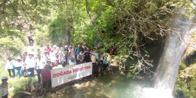 Kocabor Şelalesi’ne ziyaretçi akını