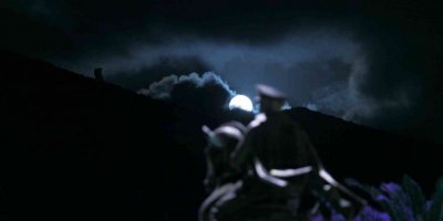 Hatay’da Atatürk Büstü İle Dolunay Manzarası