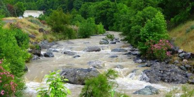Sele teslim olan Osmaniye’de akarsuların debisi arttı