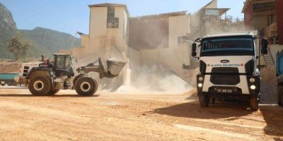 Alanya Belediyesi maden kalker ocağında üretimi 2 katına çıkardı