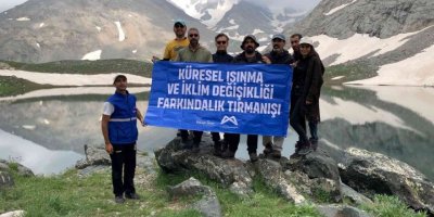 Büyükşehir Belediyesi personelinden doğa ve iklim için farkındalık tırmanışı