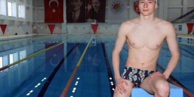 Ukraynalı yüzücüden 2 altın madalya