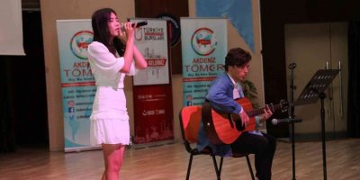 Uluslararası öğrencilerden Türkçe gösteri