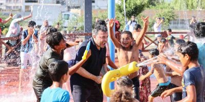 Başkan Kocaispir, Su Oyun Parkını Çocuklarla Açtı