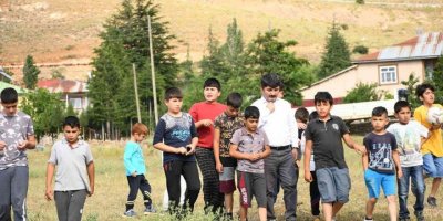 Tufanbeyli’de çocuklar istedi, başkan çalışma başlattı