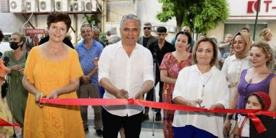 Yaşam malzemesi keçe, sanatçıların elinde sanata dönüştü