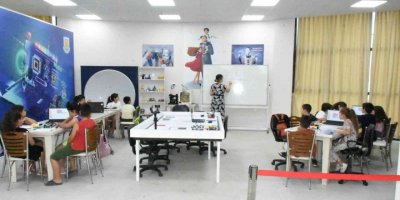 Tarsus’ta çocuklar bilimle buluşuyor