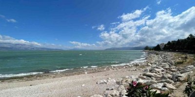 Eğirdir Gölü’nün su seviyesi 12 santimetre daha düştü