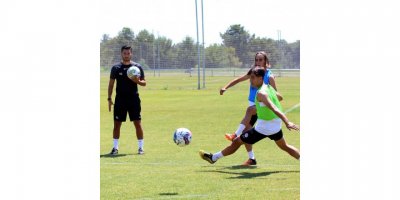 Antalyaspor, hazırlıklarını salonda sürdürdü