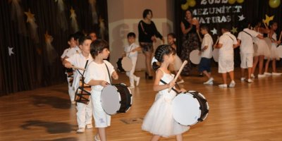 75. Yıl Kreş ve Çocuk Kulübü öğrencilerine coşkulu mezuniyet töreni