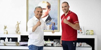 Muratpaşa’nın “Kızıl Fırtınası” altın madalya sözü verdi