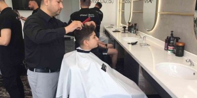 Adana’da Berberlerde Bayram Yoğunluğu