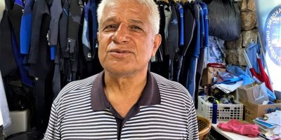 Denizlerin çöpçüsü olarak bilinen 1,5 metrelik boz camgöz köpek balığı kıyıya vurdu