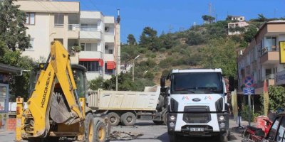 Aydıncık ve Bozyazı’da asfalt çalışmaları sürüyor