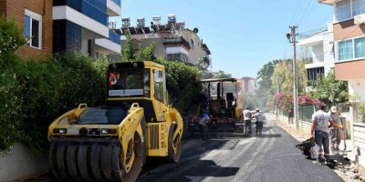 Güzeloba’da Cadde Ve Sokaklar Yenileniyor