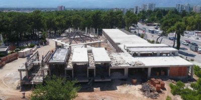 Uncalı Mezarlığı’nda Yenileme Çalışması Sona Yaklaştı