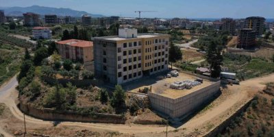 Alanya’da etüt merkezi ve yeni okul inşaatı devam ediyor