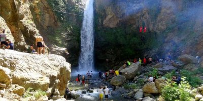 Doğa tutkunlarının yeni gözdesi “Karaçay Şelalesi”