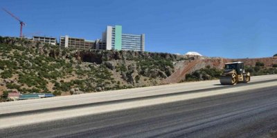 Kepez’den Şehir Hastanesine modern yollar