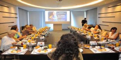 Medikal kozmetik estetiği anlatıldı