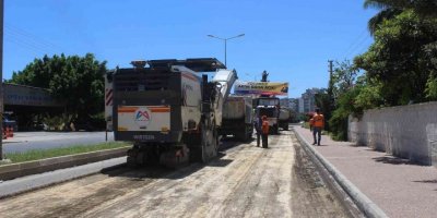 Mersin’de asfalt çalışmaları sürüyor