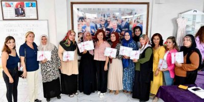 Mersin’de kadınlar öğreniyor, öğrendikçe güçleniyor