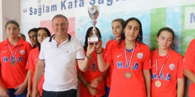 Hatay Büyükşehir Belediyespor Kadın Sutopu Takımı 1. Lig’e yükseldi