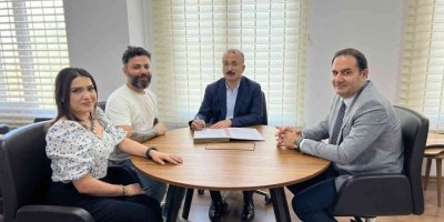 Hayırsever genç iş adamı, restore ettirdiği okula ek bina yaptırıyor