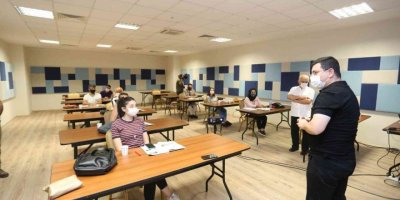 Kepez Yabancı Diller Akademisi’nin yeni dönem kayıtları başladı