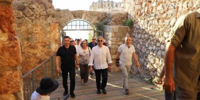 Turizm noktasında görüş alışverişi