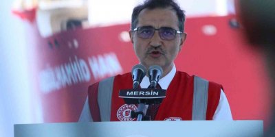 Bakan Dönmez: "Sayısız engellemelerle karşılaştık ama yılmadık, pes etmedik, inandık"