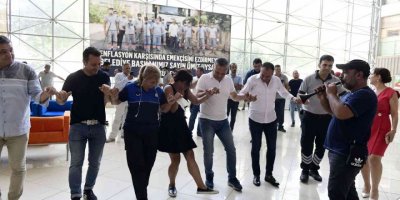 Muratpaşa Belediyesinde toplu iş sözleşmesi kutlandı