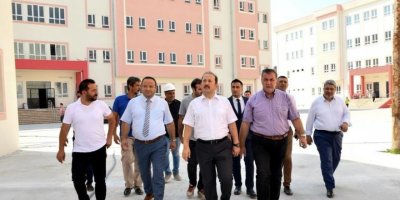Vali Pehlivan, yapımı tamamlanan okullarda incelemelerde bulundu