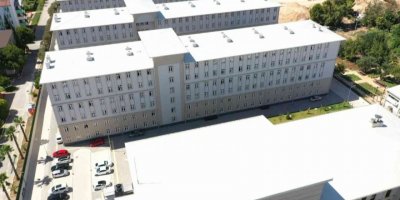 Gençlerin otobüs bileti parasına Antalya’daki 5 yıldızlı tatili, turistleri kıskandırıyor