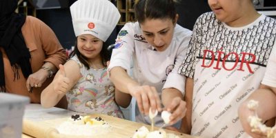 Özel çocuklar pasta ve pizza yaptı