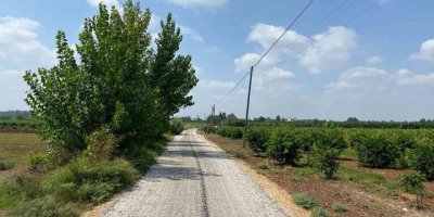 Tarsus’ta 12 mahallenin yolu daha asfaltlandı
