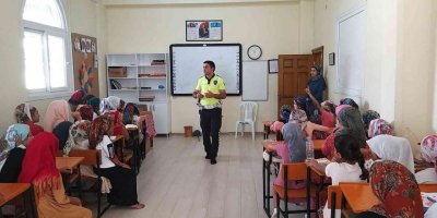 Kur’an kursu öğrencilerine trafik eğitimi